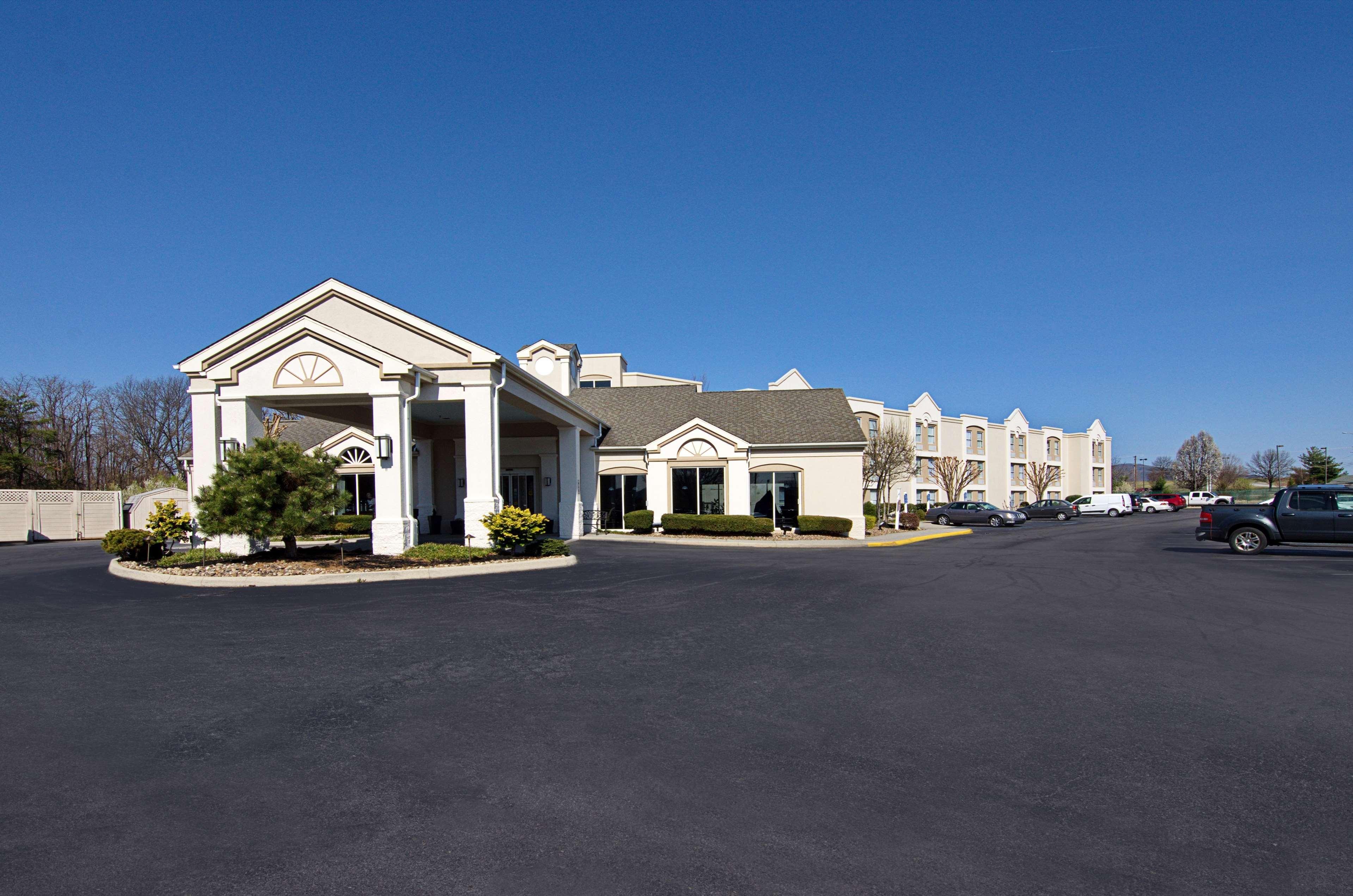 Best Western Plus Inn At Valley View Roanoke Exterior photo